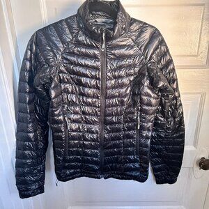 Black Women's Mountain Hardware Jacket Size S